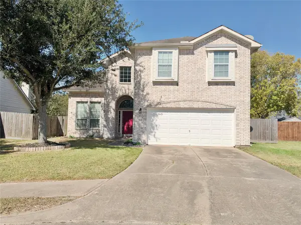7818 Red Oak Lane, Texas City, TX 77591