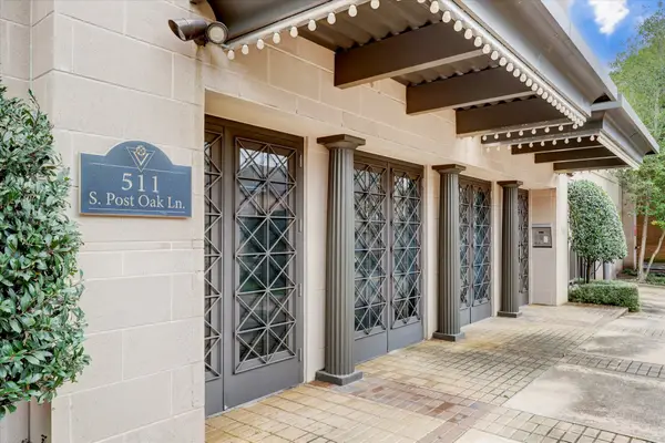 511 S Post Oak Lane #5D, Houston, TX 77056