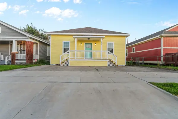 3619 Ave S, Galveston, TX 77550