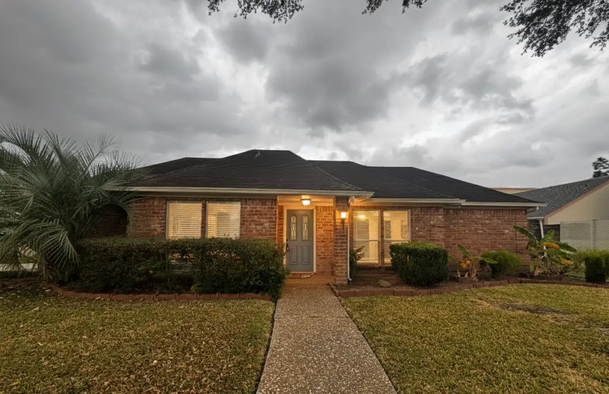 6707 Las Brisas Drive, Houston, TX 77083 - Image #1