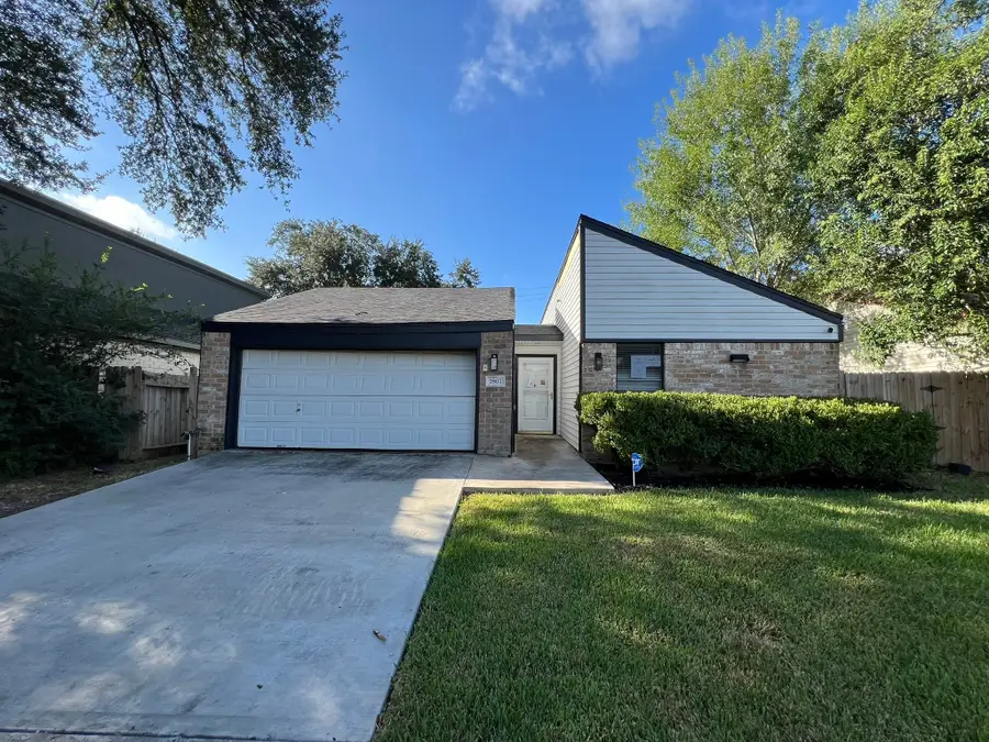 7807 Secretariat Lane, Houston, TX 77071 - Image #2