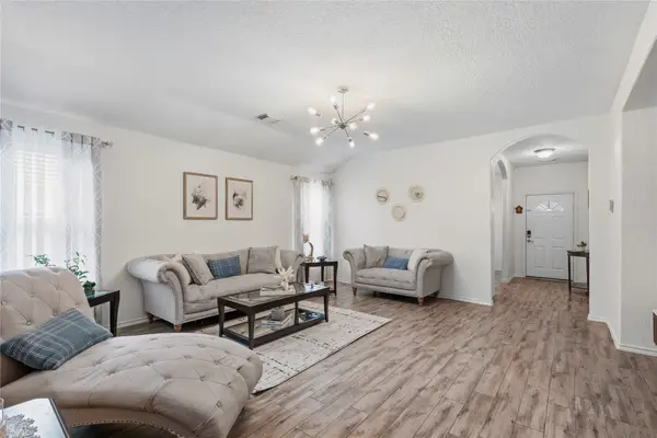 11015 Overland Trail Drive, Richmond, TX 77406