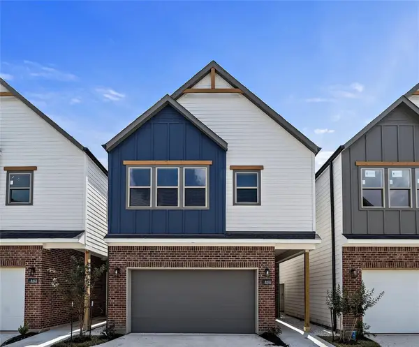 8406 Vogue Lane, Houston, TX 77055