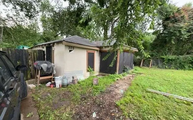 305 W End Street, Terrell, TX 75160 - Image #1