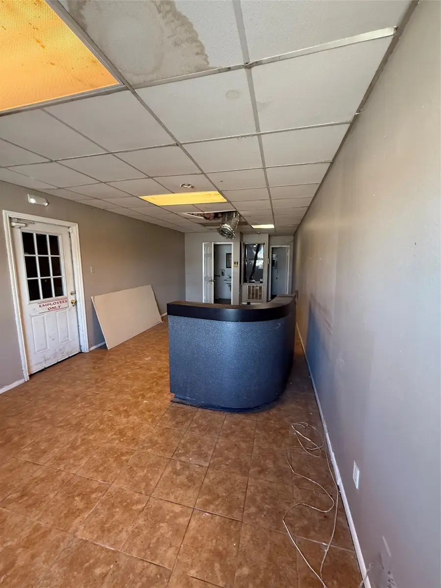 500 E Houston Street, Cleveland, TX 77327 - #3