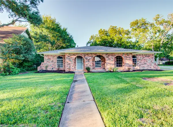 1802 Terrence Drive, Stafford, TX 77477
