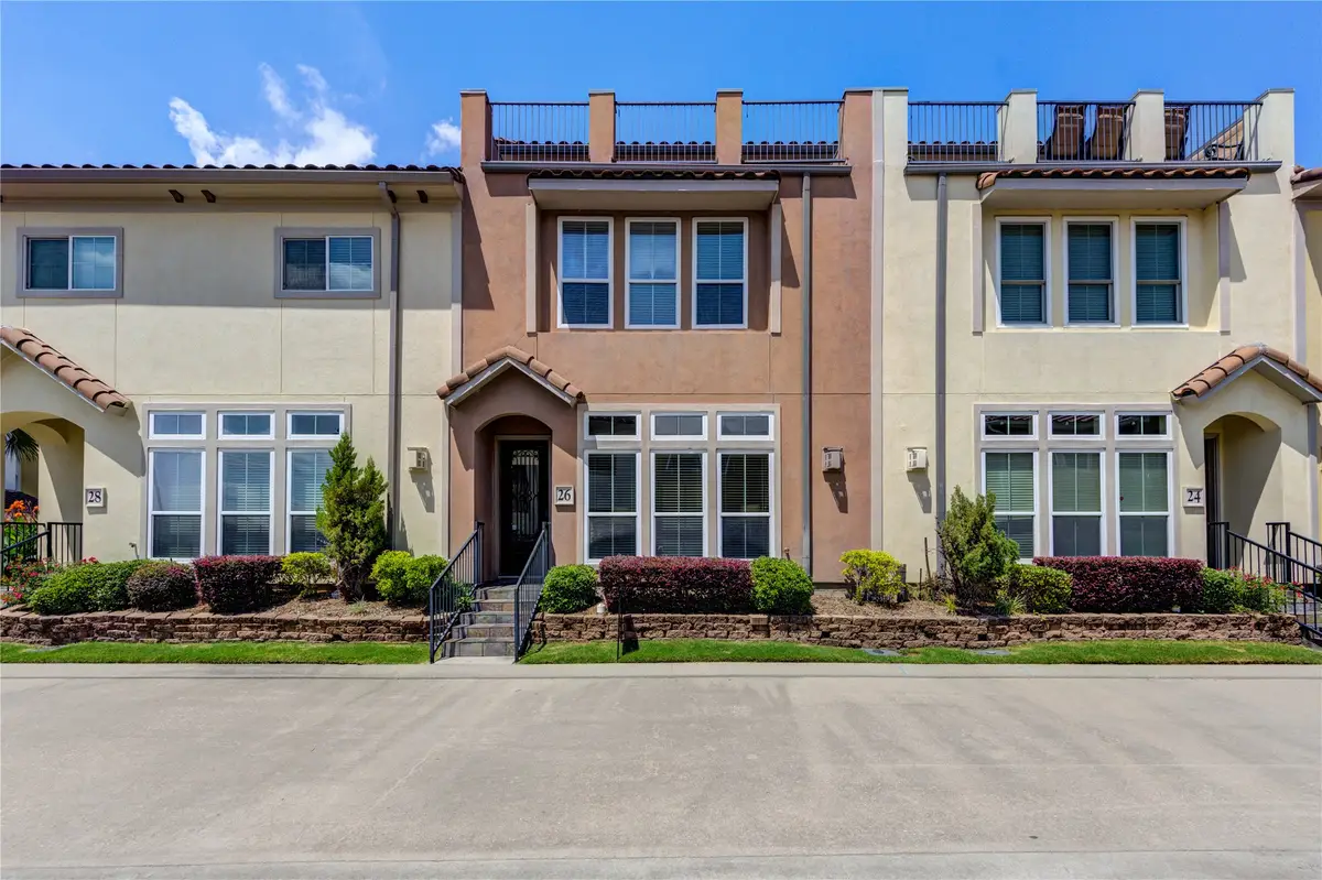 26 W Oaks Drive, Pasadena, TX 77058 - #1