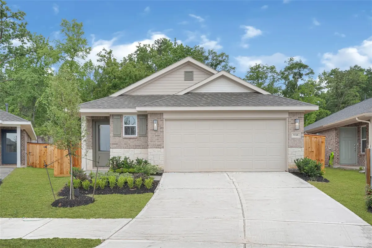 4410 W Bayou Maison Circle, Dickinson, TX 77539 - #1