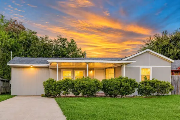 907 Whitaker Avenue, Pasadena, TX 77506