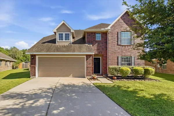 10526 Devinwood Drive, Baytown, TX 77523