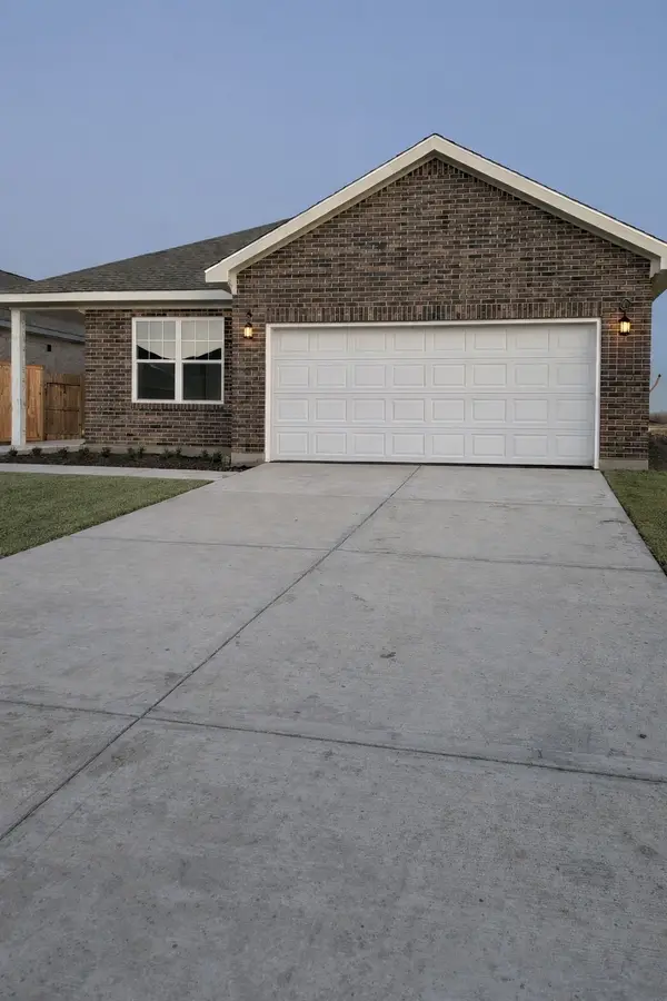 3123 Diamond View Lane, Angleton, TX 77515