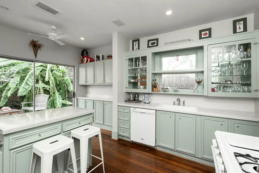 1209 Bomar Street, Houston, TX 77006 - #3