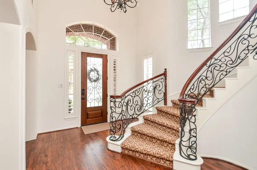 19 Ambleside Crescent Drive, Sugar Land, TX 77479 - #3