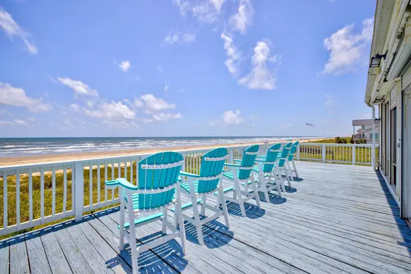 21220 Gulf Drive, Galveston, TX 77554