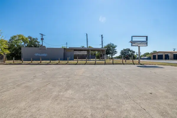 3703 S College Avenue, Bryan, TX 77801