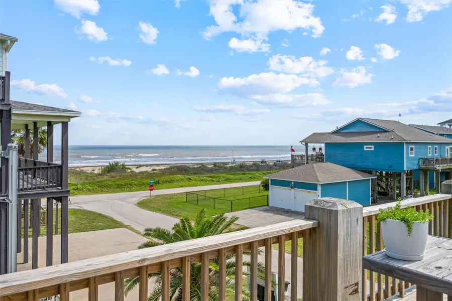 700 Palmetto Drive, Crystal Beach, TX 77650 - #2