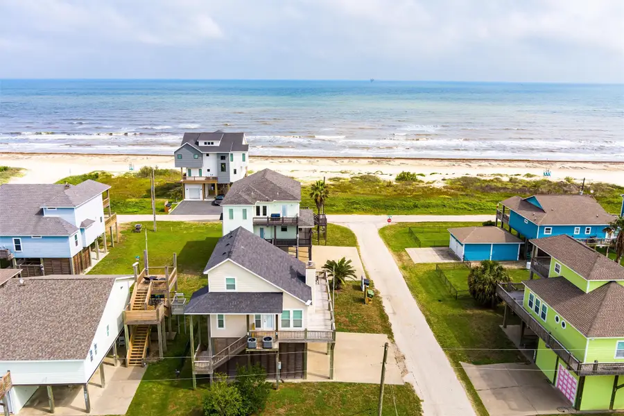 700 Palmetto Drive, Crystal Beach, TX 77650 - #3