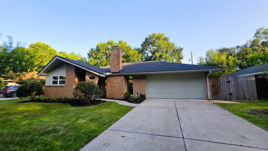5315 Briarbend Drive, Houston, TX 77096 - #3
