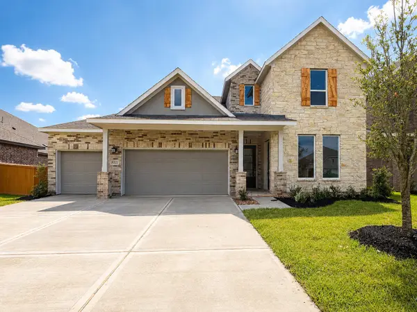 8322 Holly Blue Drive, Rosharon, TX 77583