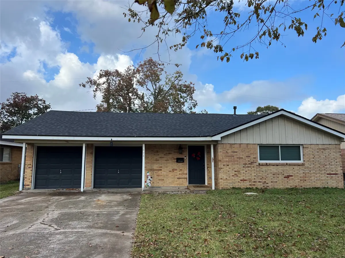 1808 Dolphin Drive, Seabrook, TX 77586 - Image #1