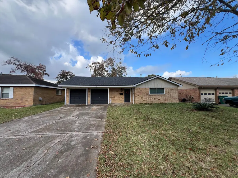 1808 Dolphin Drive, Seabrook, TX 77586 - Image #2