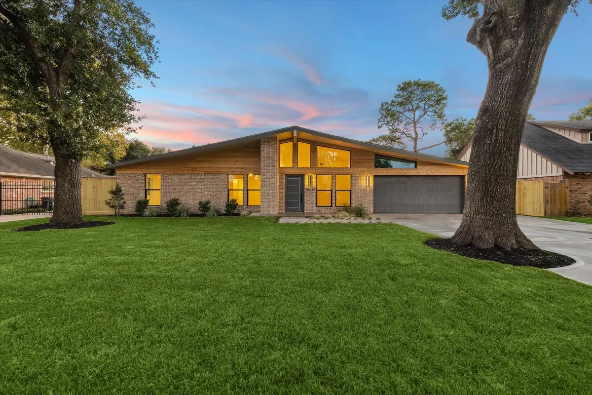 10623 Inwood Drive, Houston, TX 77042 - Image #1