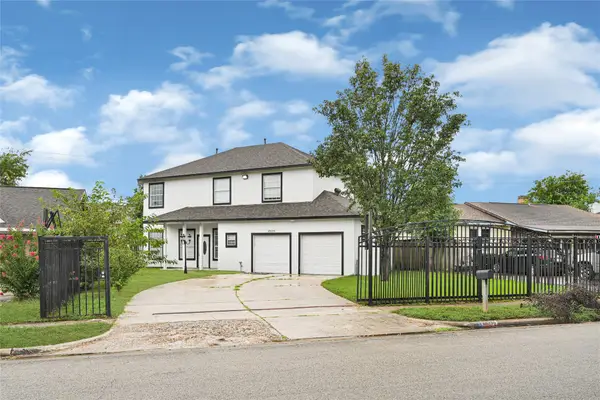 10535 Emnora Lane, Houston, TX 77043