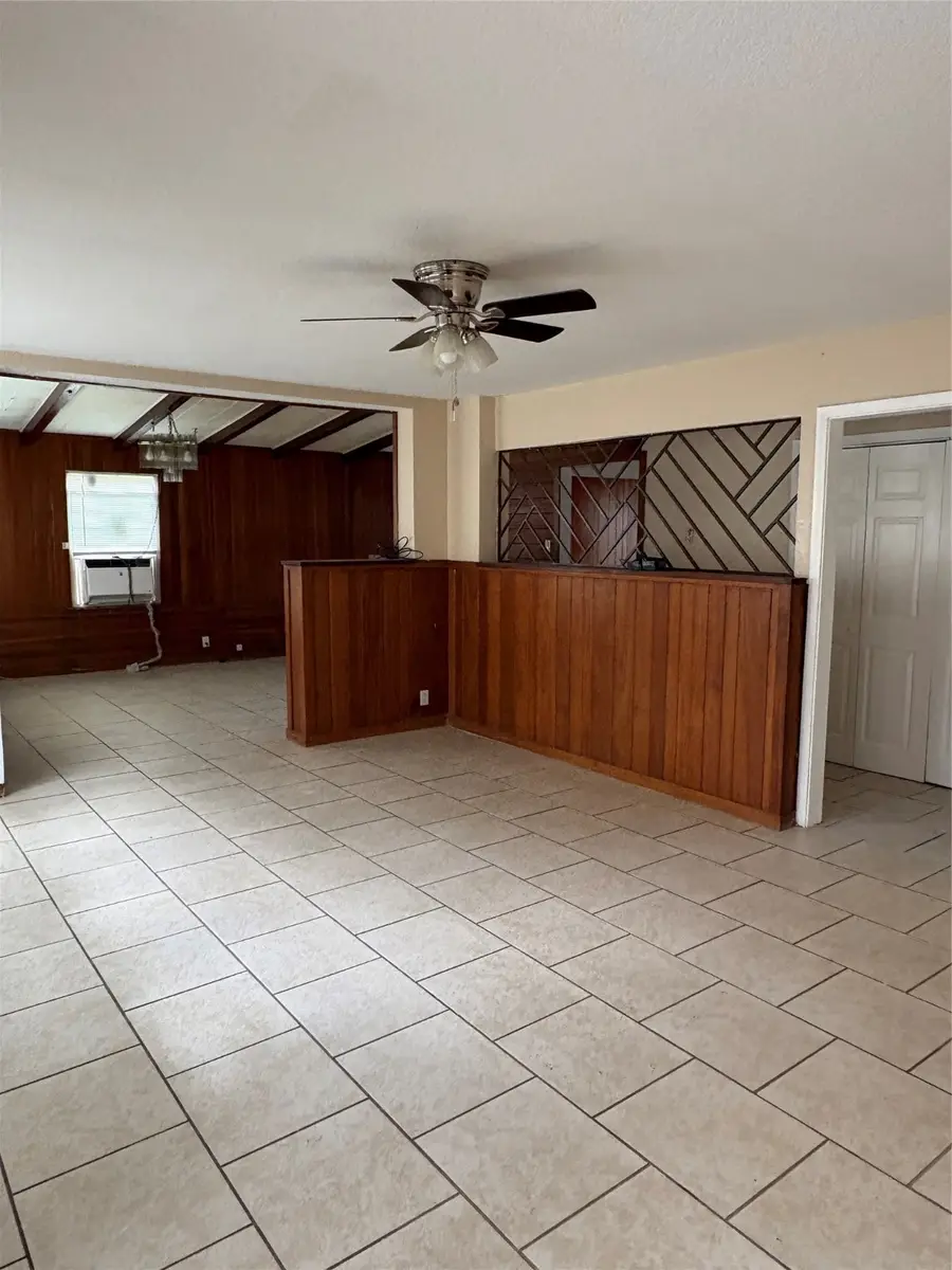 1622 W 9th Street, Freeport, TX 77541 - Image #3