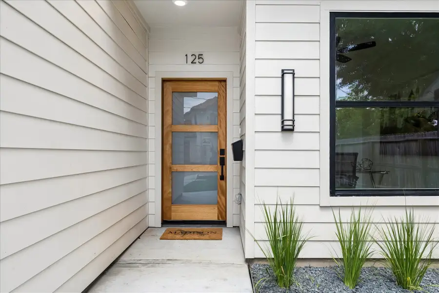 125 N Sidney Street, Houston, TX 77003 - #2