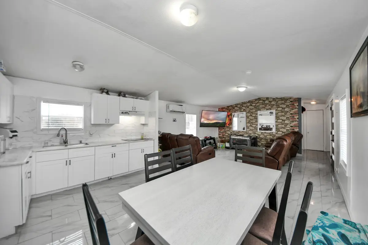 411 County Road 3556, Cleveland, TX 77327 - #1