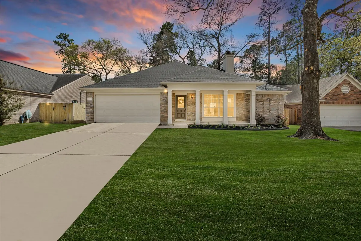 7 Amber Fire Place, The Woodlands, TX 77381 - #1