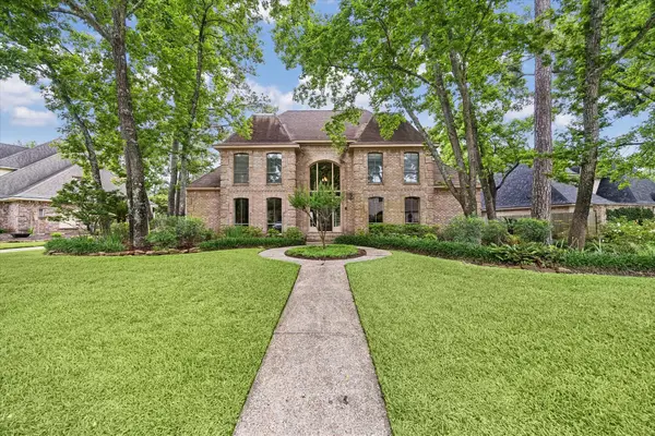 2519 Golden Pond Drive, Kingwood, TX 77345