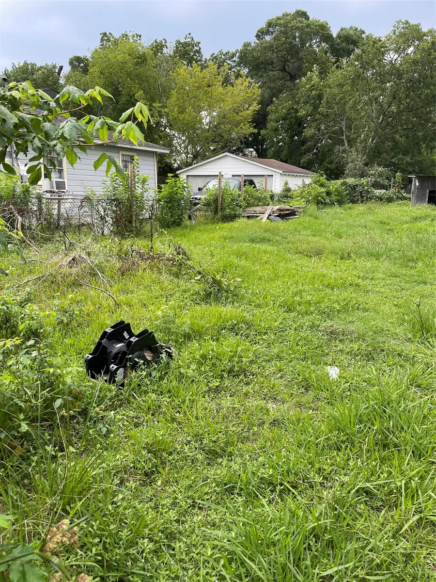 7009 Roswell Street, Houston, TX 77022 - #2