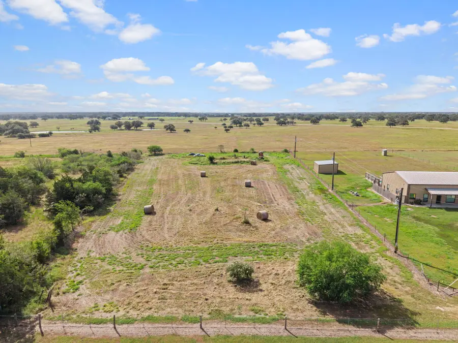 150 Private Road 4001, Yoakum, TX 77995 - #2