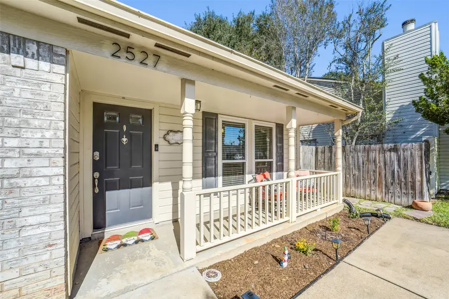 2527 Windswept Drive, Richmond, TX 77406 - Image #3