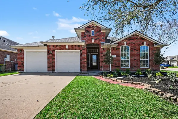 2980 Sandy Bank Court, Pearland, TX 77581