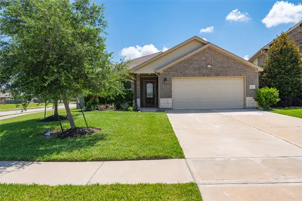 2832 Cross Colony Drive, Dickinson, TX 77539