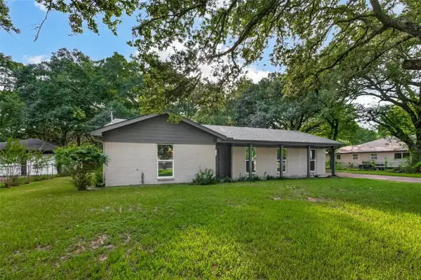 9 N Amburn Road, Texas City, TX 77591