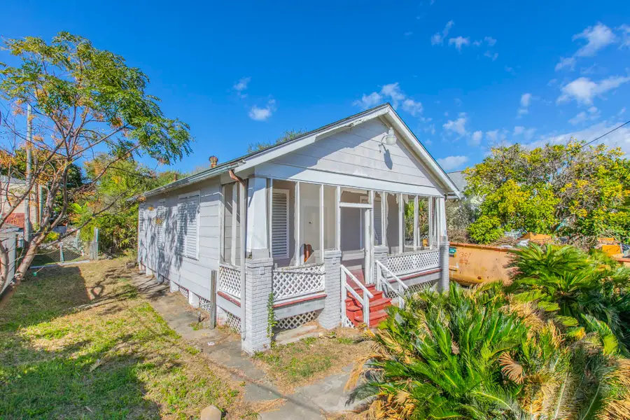 4314 Avenue Q 1/2, Galveston, TX 77550 - Image #3