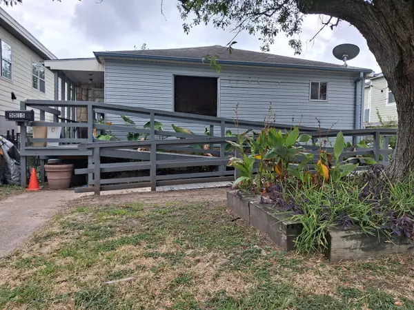 5515 Menard Avenue, Galveston, TX 77551