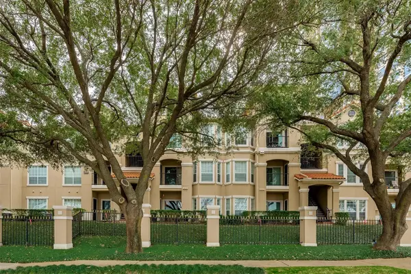 3231 Allen Parkway #1110, Houston, TX 77019