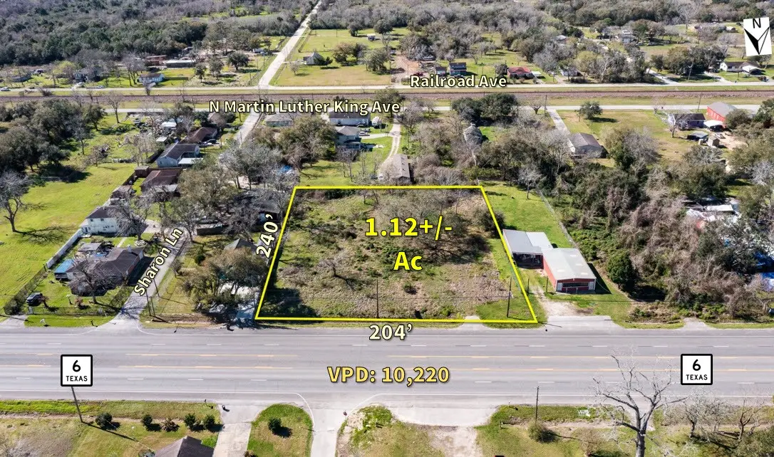 6521 Highway 6, Hitchcock, TX 77563 - #1