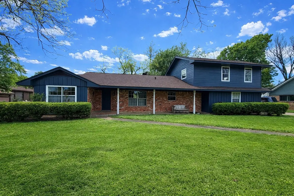 311 Southern Oaks Drive, Lake Jackson, TX 77566 - #1