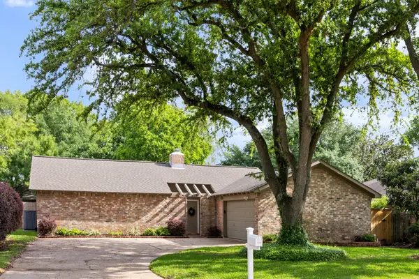 14206 Locke Lane, Houston, TX 77077