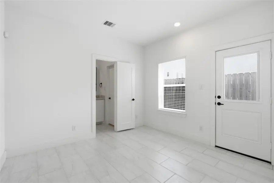 712 W Donovan Street #C, Houston, TX 77091 - #3