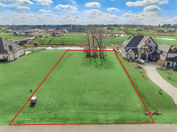 11621 Grandview Drive, Montgomery, TX 77356