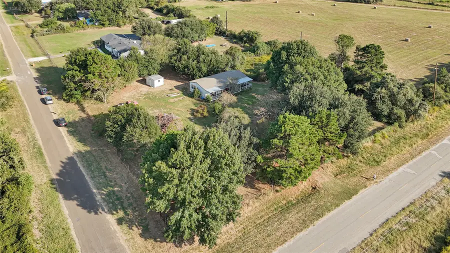 35494 Betka Road, Hempstead, TX 77445 - Image #2
