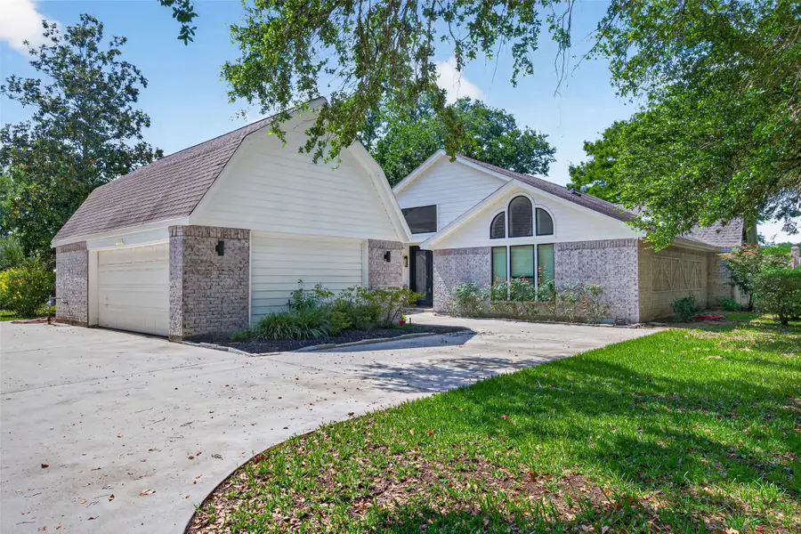27 E Kitty Hawk Street, Richmond, TX 77406 - #2