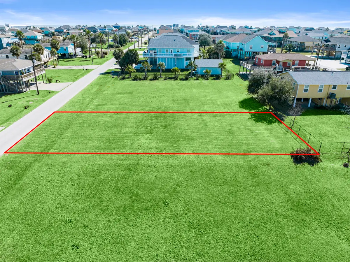 979 Wommack, Crystal Beach, TX 77650 - Image #1