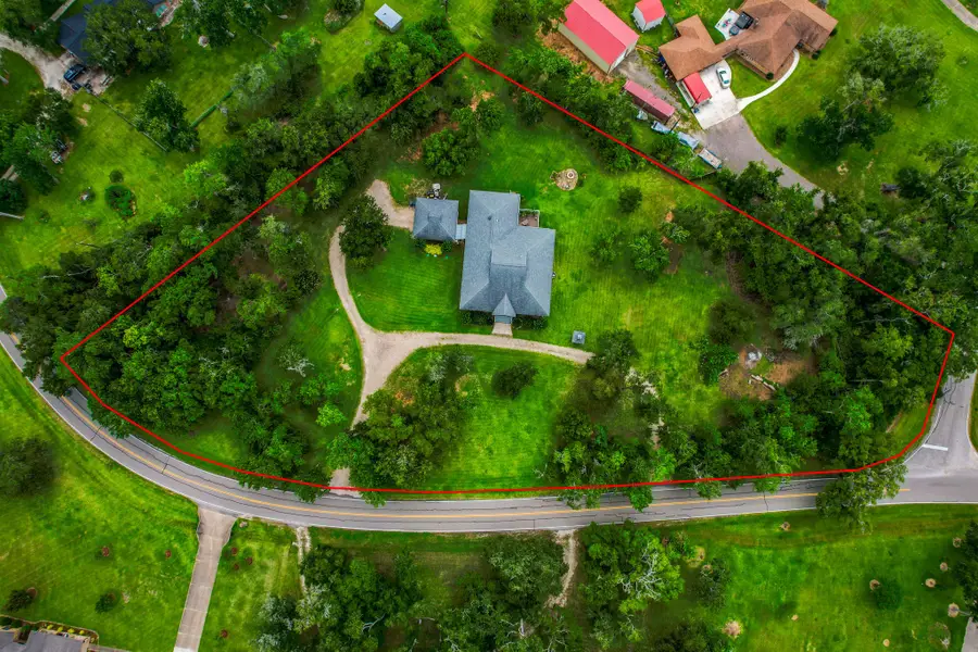 108 Buffalo Trail, Lake Jackson, TX 77566 - #3